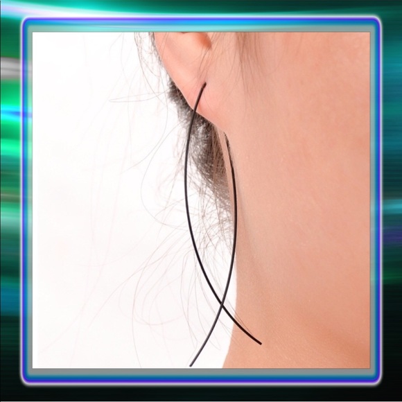 mistyheart Jewelry - Black Minimalist Hoop Earrings